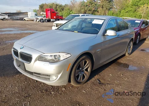 2012 BMW 528I xDrive z USA, uszkodzony, nr VIN WBAXH5C58CDW11755